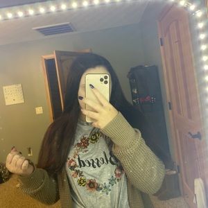 Meet your Posher, Chloe